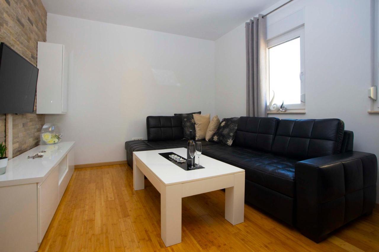 Apartment Lauc Makarska Exterior foto